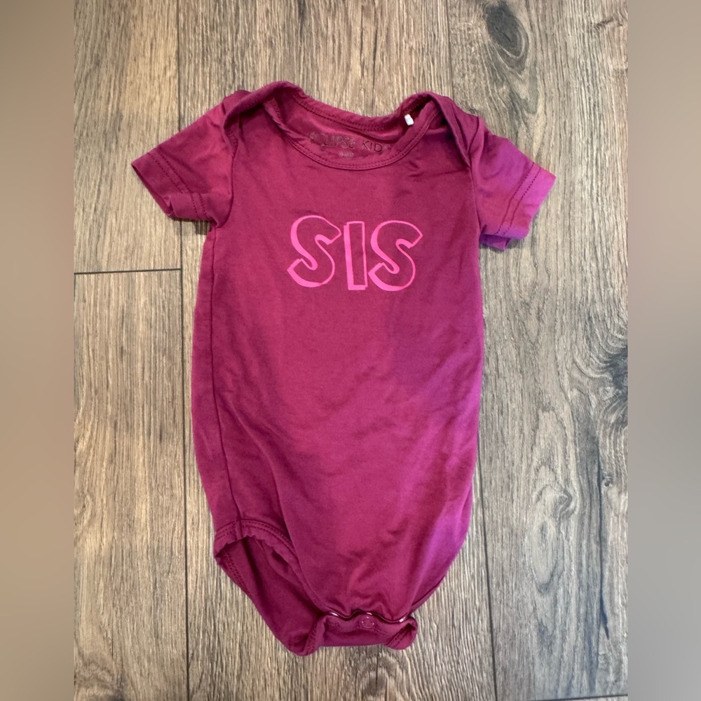 Eclipse Kids Baby Bodysuit Onesie in Rich Magenta Sis 3-6m